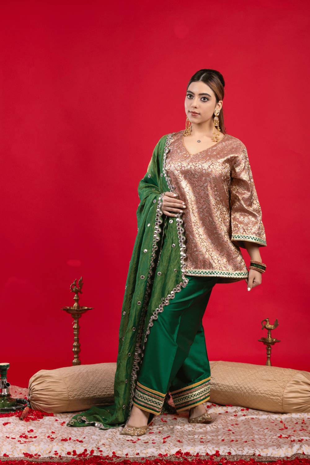 GULNAAR FARSHI SET