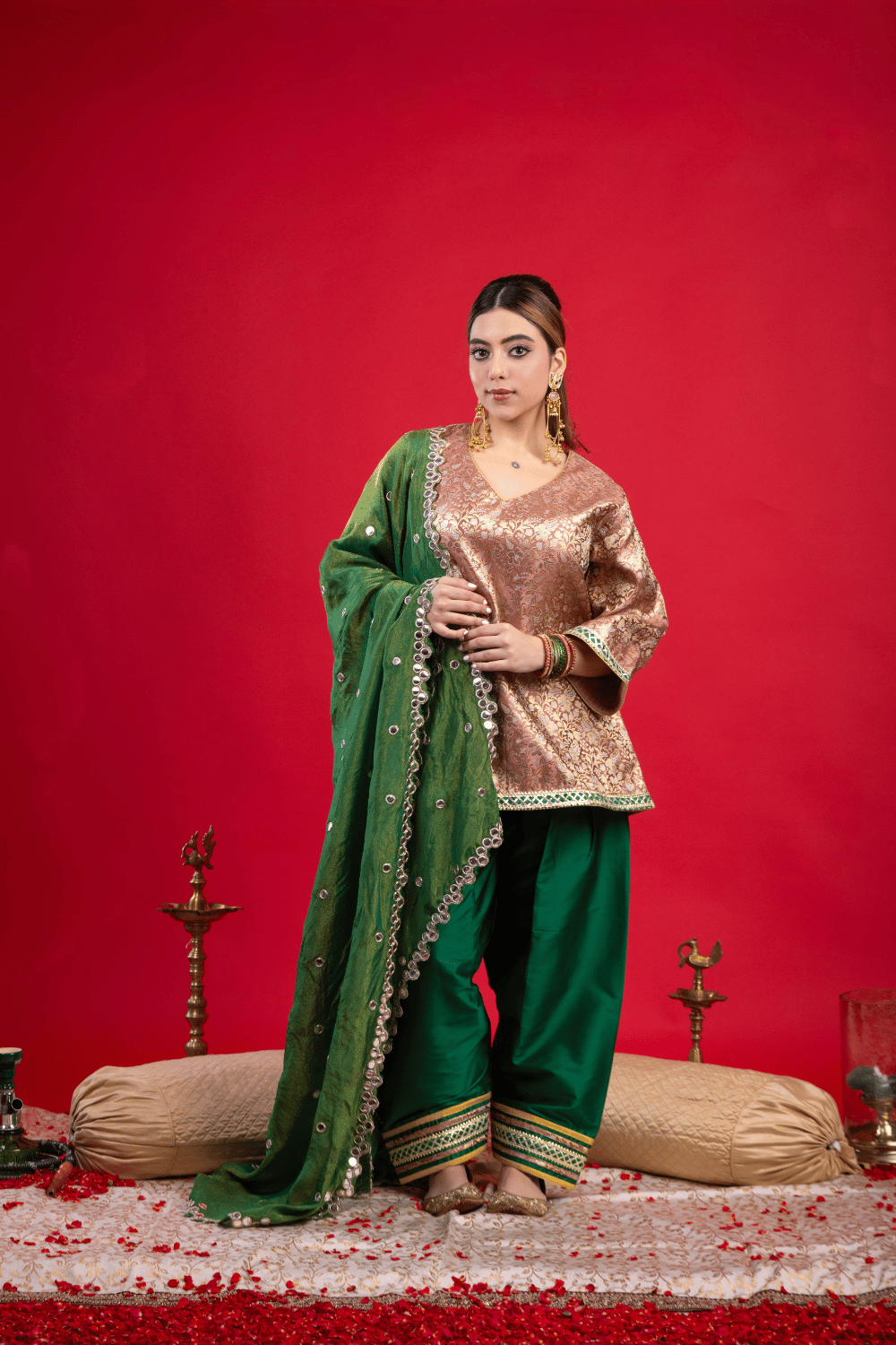 GULNAAR FARSHI SET