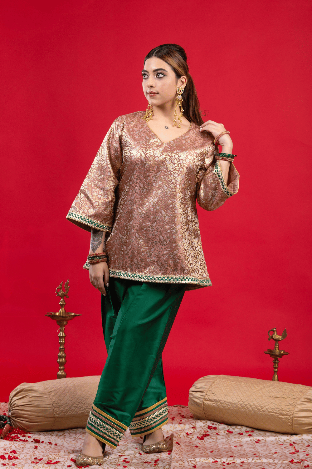 GULNAAR FARSHI SET