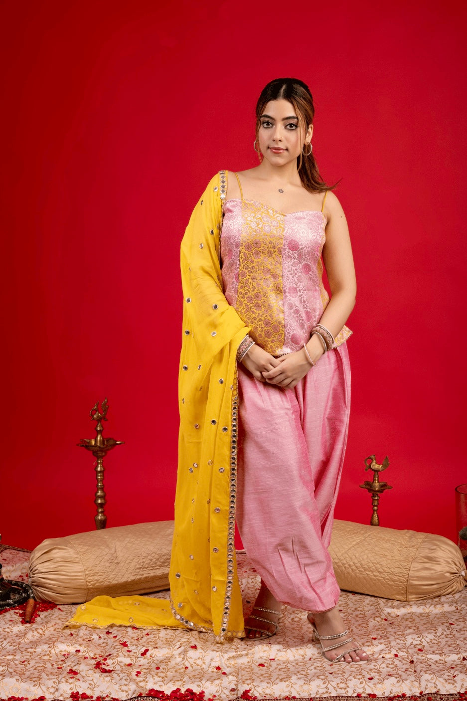 RANG SUNDARI SUIT SET