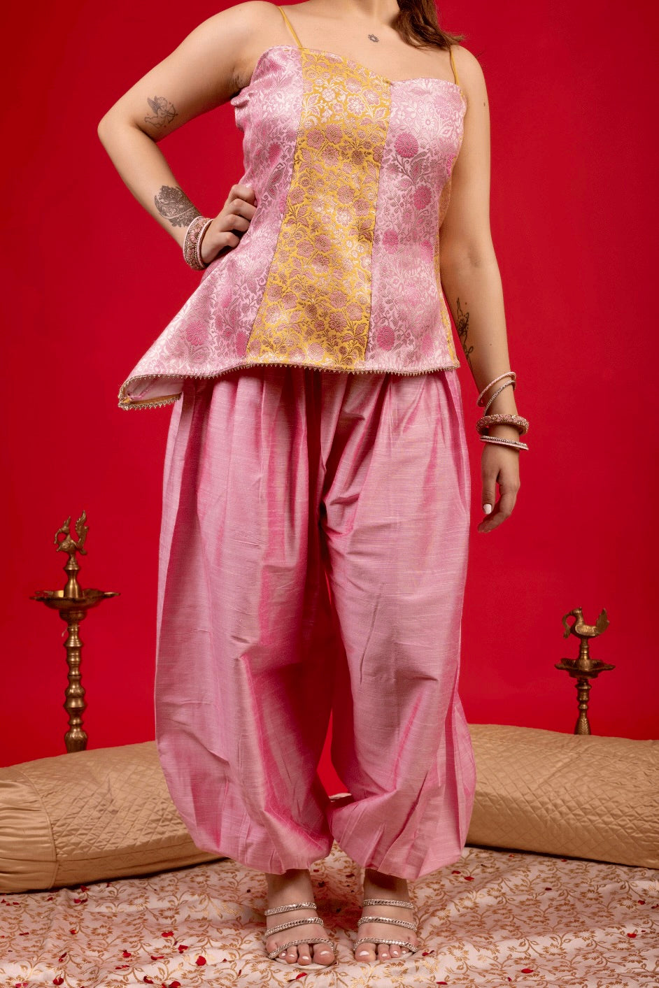 RANG SUNDARI SUIT SET